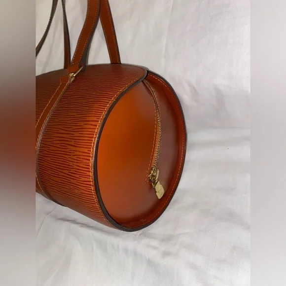 Louis Vuitton Cognac Leather Shoulder Bag with Barrel Design - Picture 9 of 16